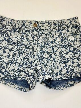 British Khaki Floral Denim Shorts - Blue & White